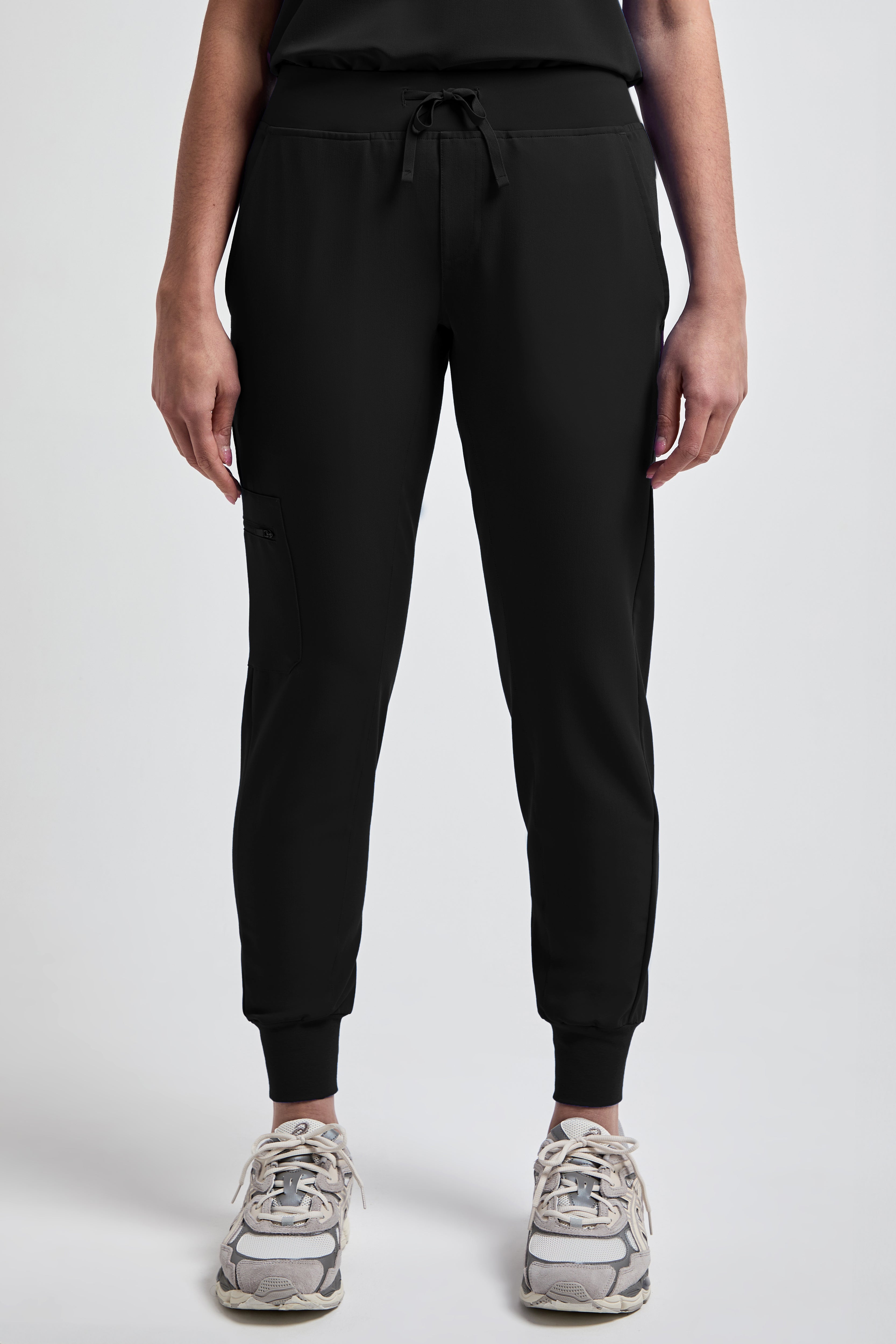 Women's Petite Black Jogger Scrub Pants