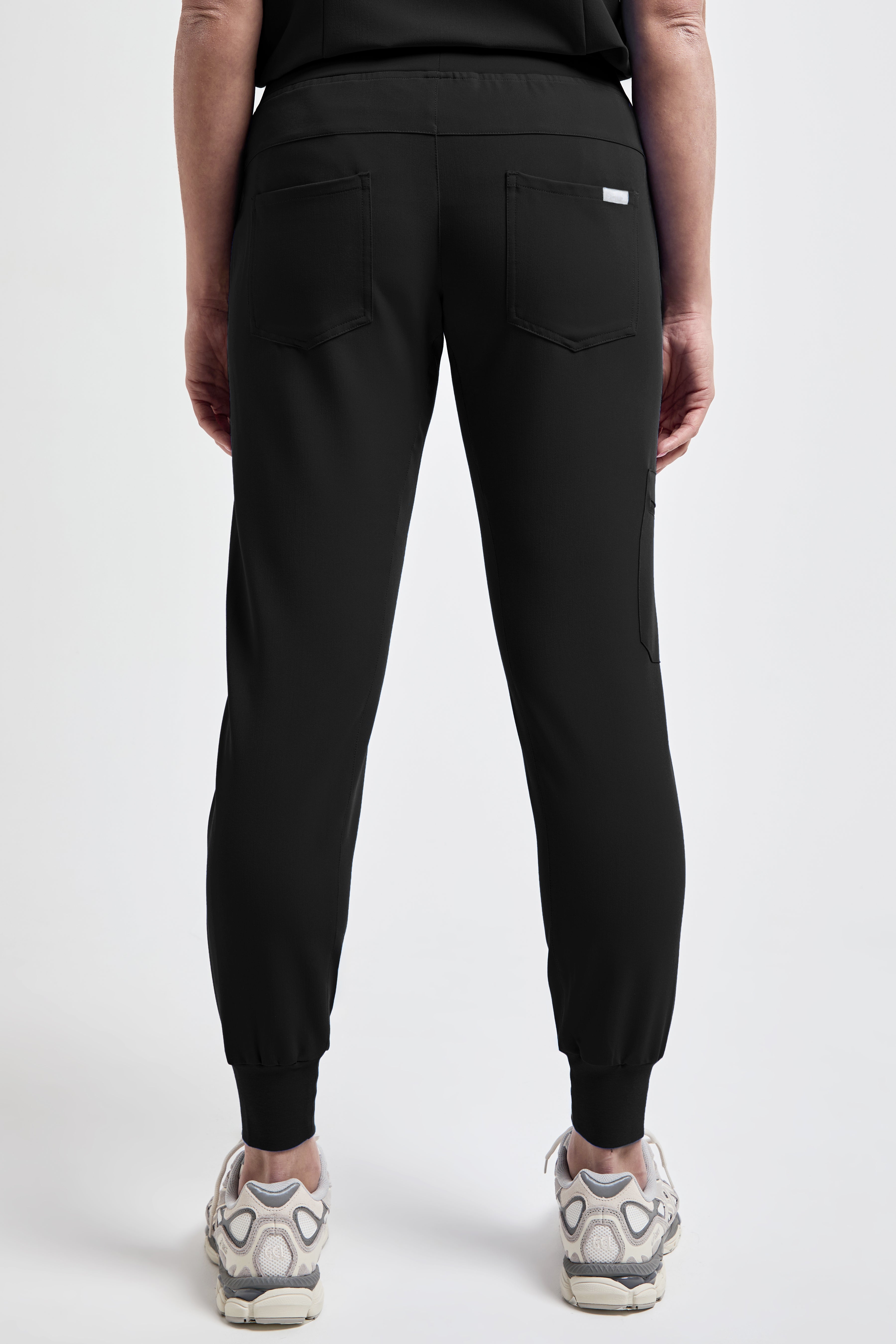 Women's Petite Black Jogger Scrub Pants
