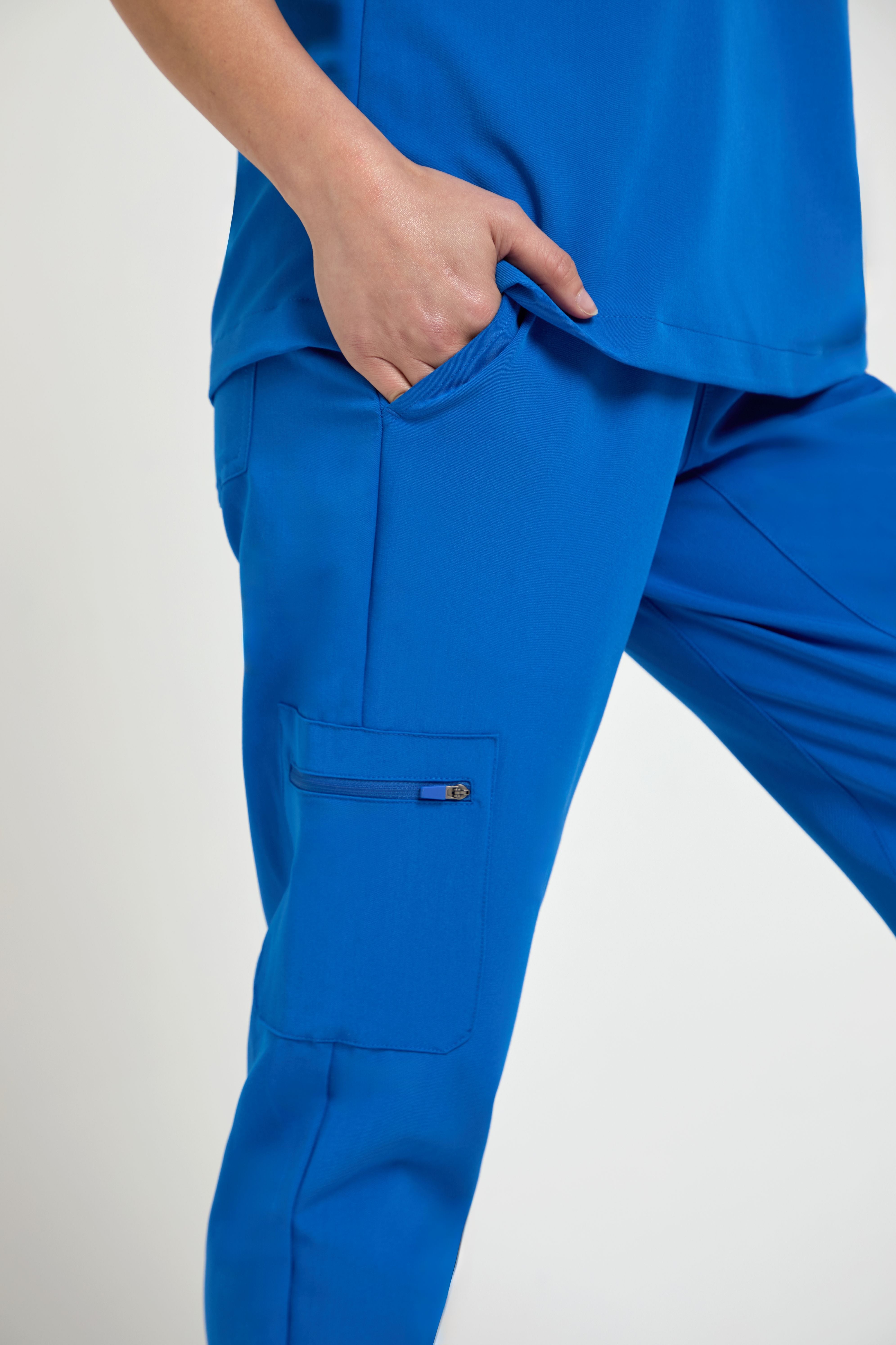 Women's Petite Jogger Scrub Pants in Royal Blue